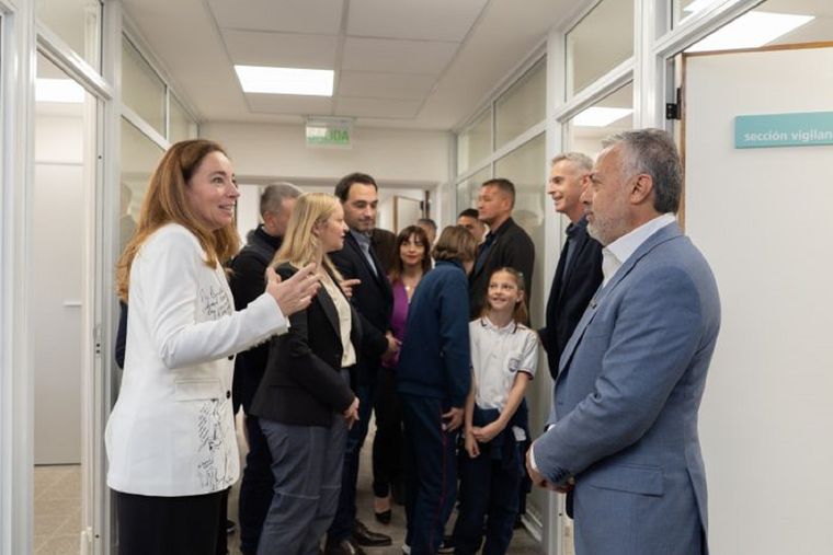 Cornejo, Casado y Montero en la inauguración del Laboratorio Foto: Gobierno de Mendoza