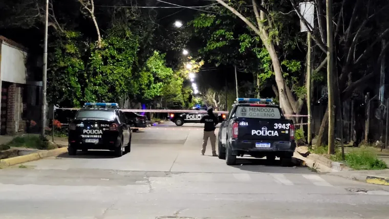 El operativo de la policía en Las Heras.