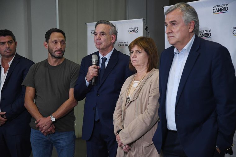 Maximiliano Ferraro, Miguel Ángel Pichetto y Gerardo Morales Foto: Télam