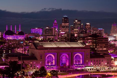 Festivales, recitales y experiencias gastronómicas convierten a Kansas City en una de las sedes más activas del Mundial FIFA 2026.. Festivales, recitales y experiencias gastronómicas convierten a Kansas City en una de las sedes más activas del Mundial FIFA 2026..
