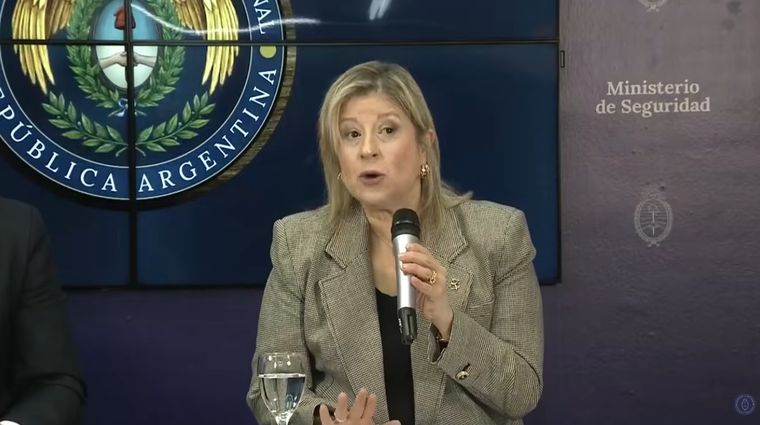 Durante su intervención, Monteoliva puso especial énfasis en la necesidad de desentrañar los factores de vulnerabilidad y los contextos que precedieron al trágico desenlace.