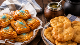 ¿Qué te gustan más: los pastelitos o las sopaipillas? ¿Qué te gustan más: los pastelitos o las sopaipillas?