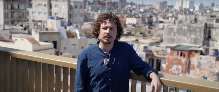 Luisito Comunica visitó Cuba y no tuvo miedo de criticar las condiciones de vida Foto: Youtube: @luisitocomunica
