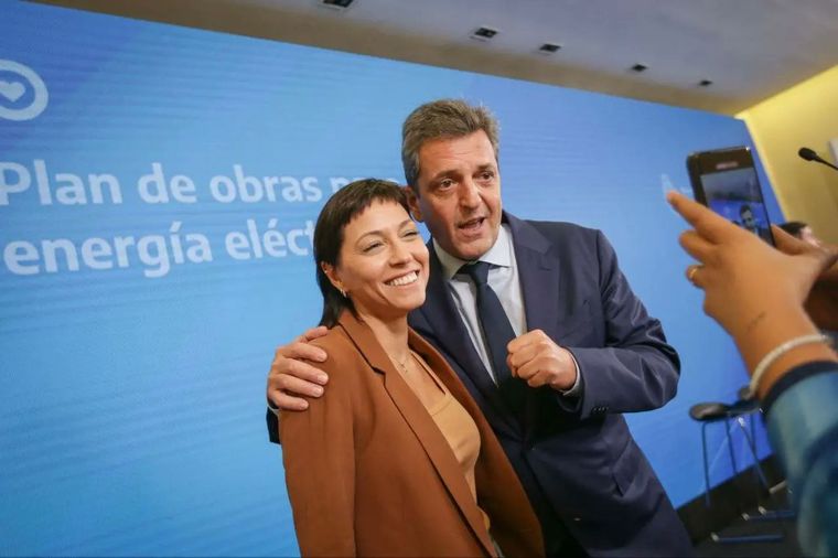 Mayra Mendoza junto a Sergio Massa, en sintonía en los últimos tiempos. Foto: Prensa Massa