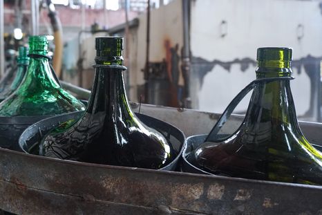 El Instituto Nacional de Vitivinicultura (INV) publicó la resolución mediante la cual el vino genérico producido con las uvas de la cosecha 2025 quedó liberado para la comercialización a partir del 1 de junio Foto: Rodrigo DAngelo / MDZ