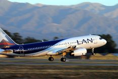 Vuelve Latam a volar desde y hacia Mendoza. Foto: ALF PONCE / MDZ