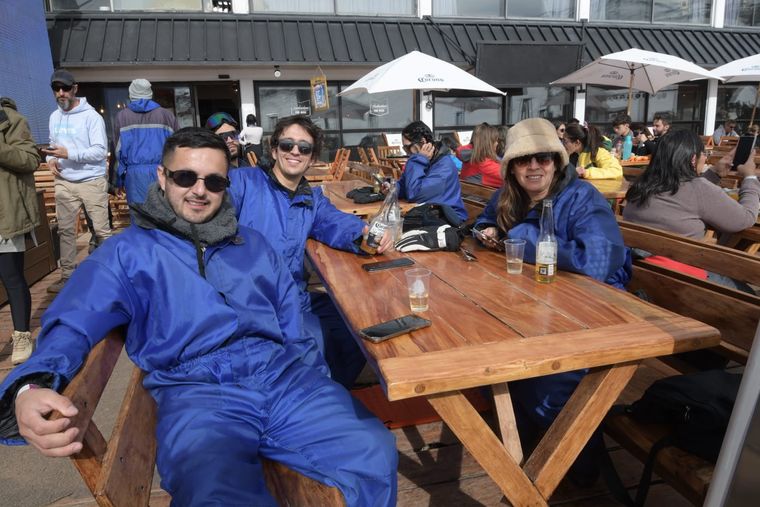 Alexis, Fernando y Paola. Alexis, Fernando y Paola.