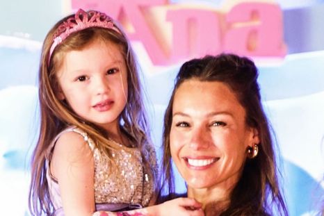 Carolina junto a su hija en el cumpleaños. Foto: Instagram/ @pampitaoficial. Carolina junto a su hija en el cumpleaños. Foto: Instagram/ @pampitaoficial.