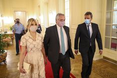 Alberto Fernández dijo que no buscará la reelección y que se proyecta a disfrutar de la familia, con Fabiola y el bebe que esperan juntos Foto: Telam