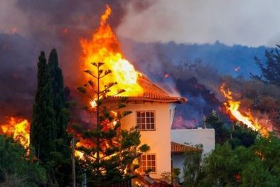 MDZol | La lava del volcán ha destruido varias casas en pueblos cercanos al Parque Nacional de Cumbre Vieja. Foto: Reuters