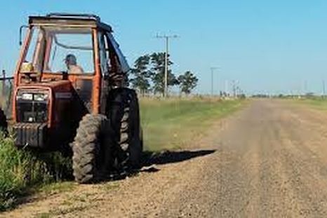 De aprobarse un proyecto que ingreso a la legislatura bonaerense los intendentes utilizaran las banquinas como campos de siembra en la provincia de Buenos Aires, para engrosar las cajas municipales. De aprobarse un proyecto que ingreso a la legislatura bonaerense los intendentes utilizaran las banquinas como campos de siembra en la provincia de Buenos Aires, para engrosar las cajas municipales.
