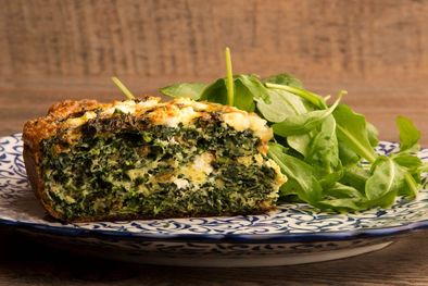 MDZol | Esta tarta de col rizado rompe la rutina con un sabor que sorprende. Foto: Cook for your life