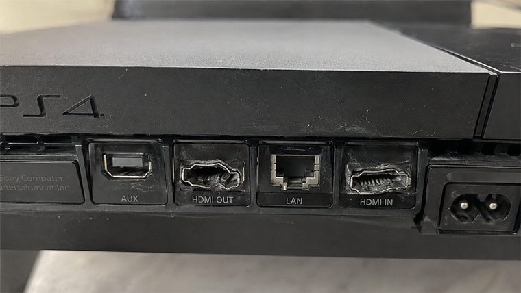 PlayStation 4 requiere revisar cables HDMI, conexiones y controles antes de considerar reparaciones más costosas. PlayStation 4 requiere revisar cables HDMI, conexiones y controles antes de considerar reparaciones más costosas.