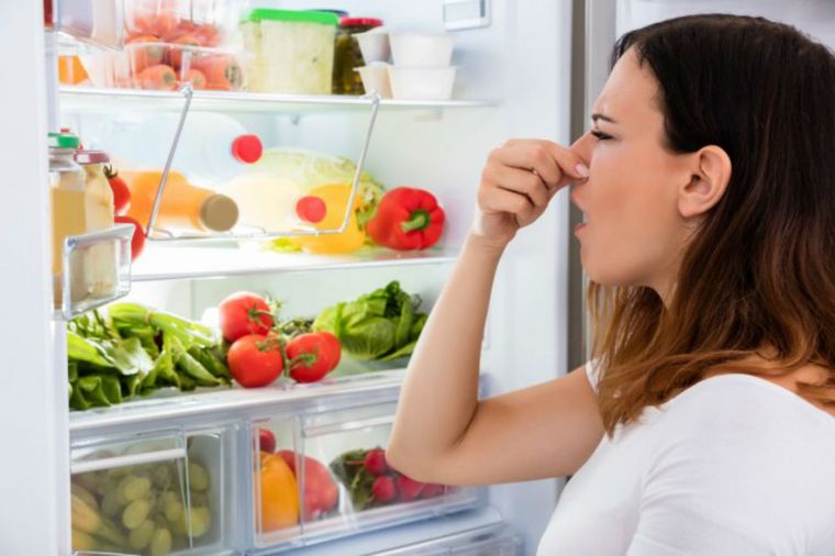 Truco mágico para eliminar los malos olores de tu cocina