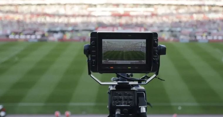 Tras descartar ofertas privadas, la AFA tomó una decisión fuerte que modifica el mapa televisivo del fútbol del Ascenso.