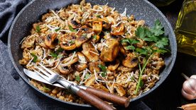 Una receta sencilla con hongos y queso brie. Foto: Shutterstock