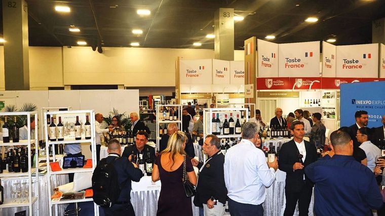 La agenda de las bodegas incluyó su participación en Vinexpo Miami, degustaciones y reuniones con potenciales clientes. La agenda de las bodegas incluyó su participación en Vinexpo Miami, degustaciones y reuniones con potenciales clientes.