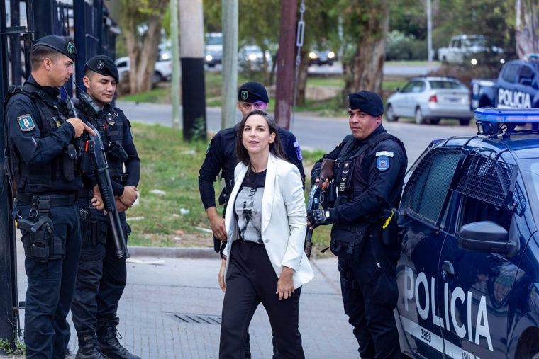 Rus calificó como “lamentable” la muerte del presunto ladrón y defendió los operativos que buscan desarticular focos delictivos en zonas del Gran Mendoza.