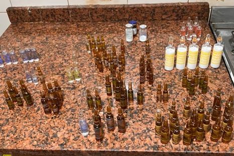 Un enfermero de 44 años fue hallado muerto en su departamento del barrio porteño de Palermo. La Justicia investiga si hubo consumo de sustancias de uso clínico, como propofol y fentanilo. Un enfermero de 44 años fue hallado muerto en su departamento del barrio porteño de Palermo. La Justicia investiga si hubo consumo de sustancias de uso clínico, como propofol y fentanilo.