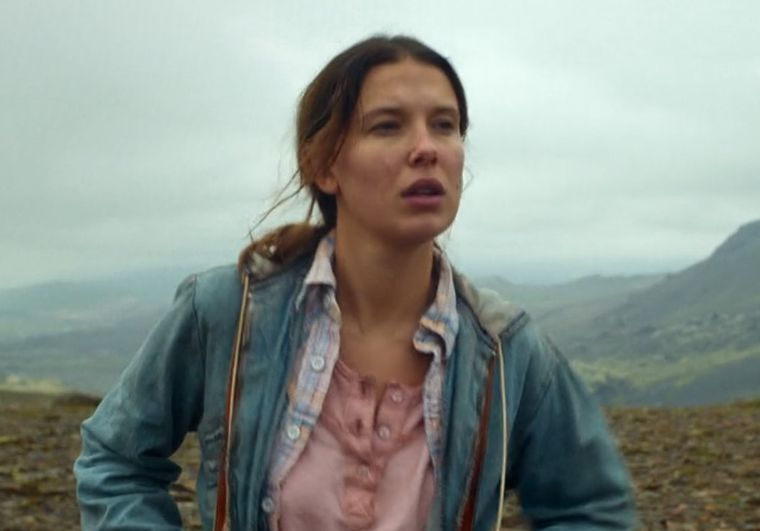 Once frente a las tres cascadas: la imagen que confirmaría el esperado final feliz de la protagonista. Once frente a las tres cascadas: la imagen que confirmaría el esperado final feliz de la protagonista.