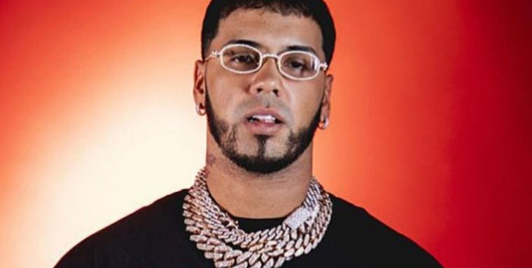 La madre de la hija no reconocida de Anuel AA reaccionó a un comentario que realizó el cantante durante una entrevista.