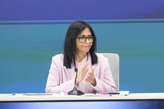 Delcy Rodríguez habló durante una reunión con empresas petroleras y respondió a declaraciones del secretario del Tesoro de Estados Unidos.