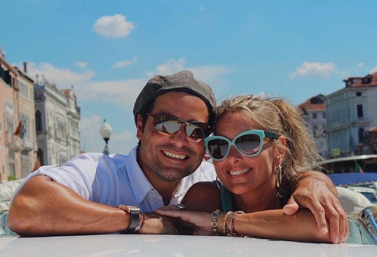 Chayanne junto a su esposa Marilisa Maronesse. Foto: Instagram