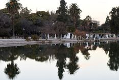 La mujer se arrojó en el lago del parque (imagen ilustrativa). Foto: ALF PONCE MERCADO / MDZ