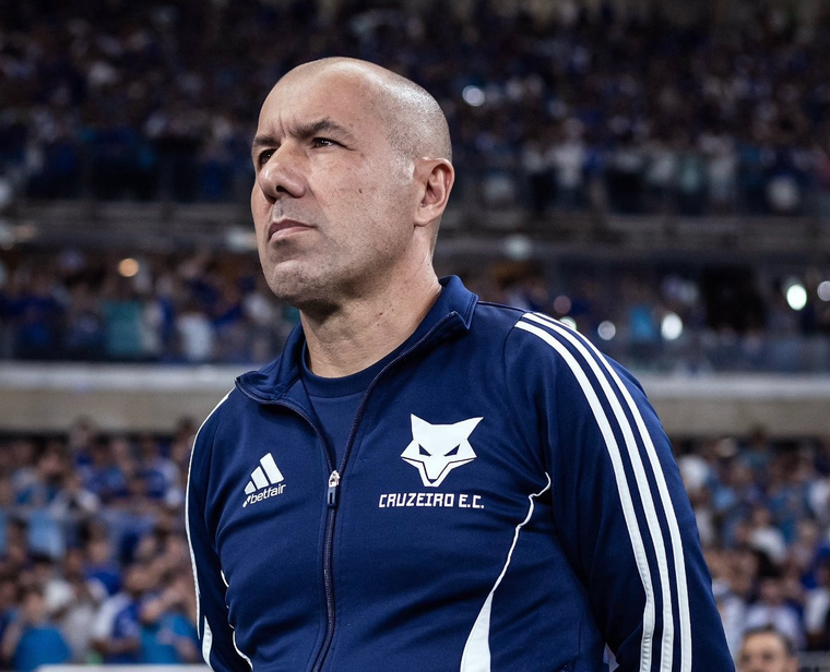 Leonardo Jardim, el principal apuntado para reemplazar a Filipe Luis en Flamengo. Leonardo Jardim, el principal apuntado para reemplazar a Filipe Luis en Flamengo.