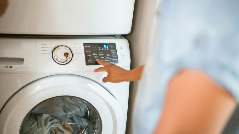 Los problemas con el temporizador o la placa de control podrían ser los culpables cuando falla el centrifugado. Foto: Pexels.com