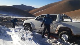 Este miércoles, continúa el operativo para sacar los autos varados en Catamarca.