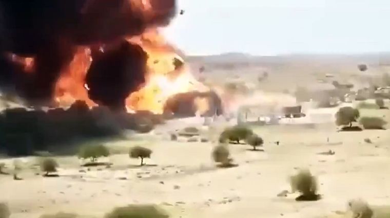 Explotaron varios depósitos de gas licuado en una zona del centro de Yemen Foto: Captura de video