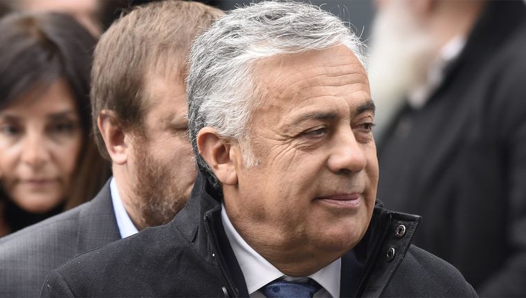 El gobernador mendocino viajó a Buenos Aires y regresará este miércoles a la provincia Foto: Juan Mateo Aberastain/MDZ