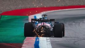 El proyecto de Alpine con motores Mercedes avanzaría sin cambios regulatorios. El proyecto de Alpine con motores Mercedes avanzaría sin cambios regulatorios.