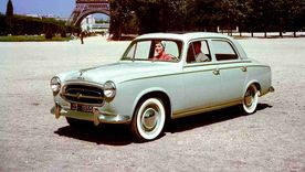 Peugeot 403, el modelo de auto de la misteriosa travesía de la familia Vidal adjudicada a OVNIs. Peugeot 403, el modelo de auto de la misteriosa travesía de la familia Vidal adjudicada a OVNIs.