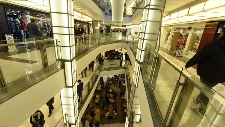 En un entorno económico complejo en el segmento retail se anticipa una recuperación del consumo.