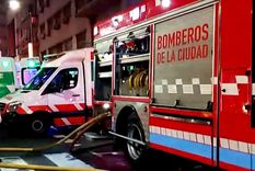 Un hombre habría prendido fuego su propio departamento luego de mantener una violenta discusión con su pareja. Un hombre habría prendido fuego su propio departamento luego de mantener una violenta discusión con su pareja.