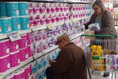 Aunque con una inflación desacelerada, la canasta básica sigue subiendo y golpeando el bolsillo de los más pobres Foto: Rodrigo DAngelo / MDZ