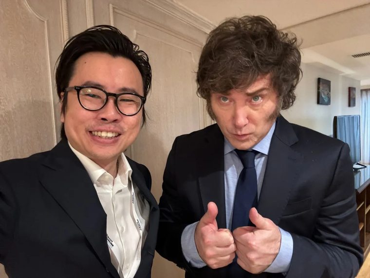 Javier Milei con Julián Peh, presidente de la cripto $LIBRA Foto: Archivo
