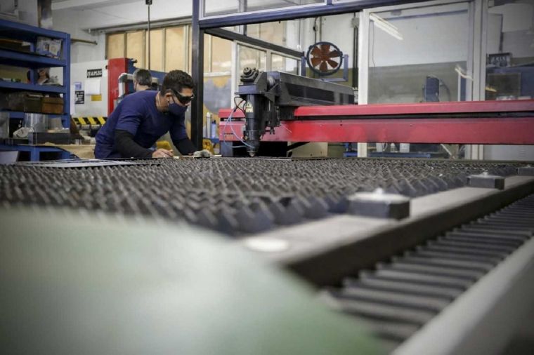La industria metalúrgica no repunta. Foto: Noticias Argentinas