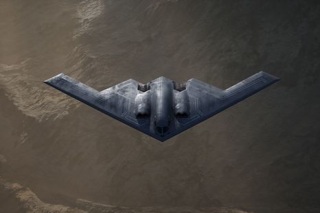 Los B-2 de Estados Unidos participaron en una misión histórica de ida y vuelta al Medio Oriente, operando durante 37 horas sin escalas. Los B-2 de Estados Unidos participaron en una misión histórica de ida y vuelta al Medio Oriente, operando durante 37 horas sin escalas.