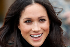 Meghan Markle cumplirá 41 años en agosto de este año Foto: Teen Vogue - https://assets.teenvogue.com/photos/5ad5ffc783cf8333073d21f7/3:2/w_1698,h_1132,c_limit/meghan-markle-book-on-her-time-in-college.jpg