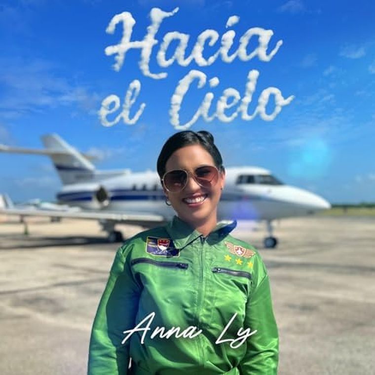 Hacia el Cielo_Anna Ly Hacia el Cielo_Anna Ly