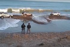 violo la cuarentena para ir a pescar y la marea se llevo su camioneta