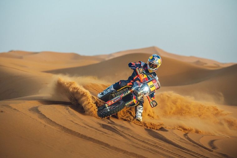 Toby Price, ganador del prólogo en motos. Foto: @dakar