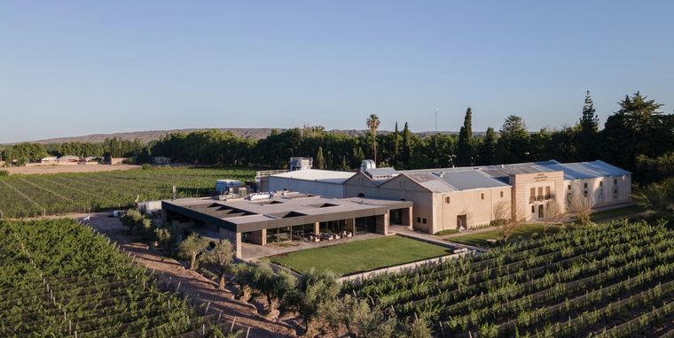 Restaurante Savia, del estudio Mora Hughes Arquitectos se llevó la distinción mayor en la categoría Otras Tipologías. Restaurante Savia, del estudio Mora Hughes Arquitectos se llevó la distinción mayor en la categoría Otras Tipologías.