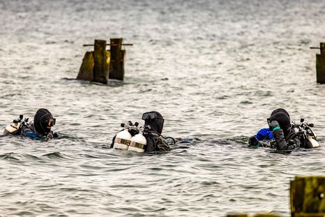 Irán volvió a poner al estrecho de Ormuz en el centro del conflicto con una estrategia que combina presión militar y amenaza sobre una ruta clave para el petróleo mundial. Irán volvió a poner al estrecho de Ormuz en el centro del conflicto con una estrategia que combina presión militar y amenaza sobre una ruta clave para el petróleo mundial.