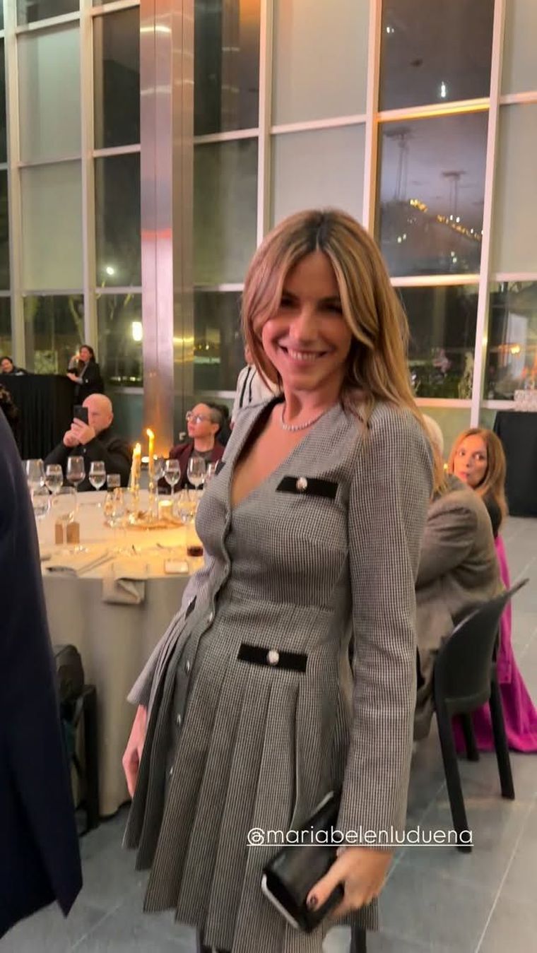 María Belén Ludueña y su look en la gala del Hogar Pimpinela. María Belén Ludueña y su look en la gala del Hogar Pimpinela.