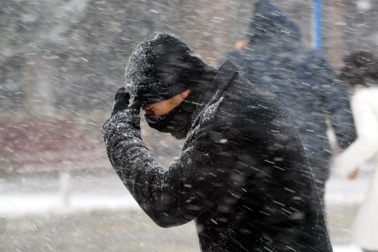 En alta montaña se mantienen las condiciones de mal tiempo, con precipitaciones níveas. Foto: Shutterstock