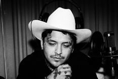 Christian Nodal está muy enamorado de su actual novia, Cazzu.